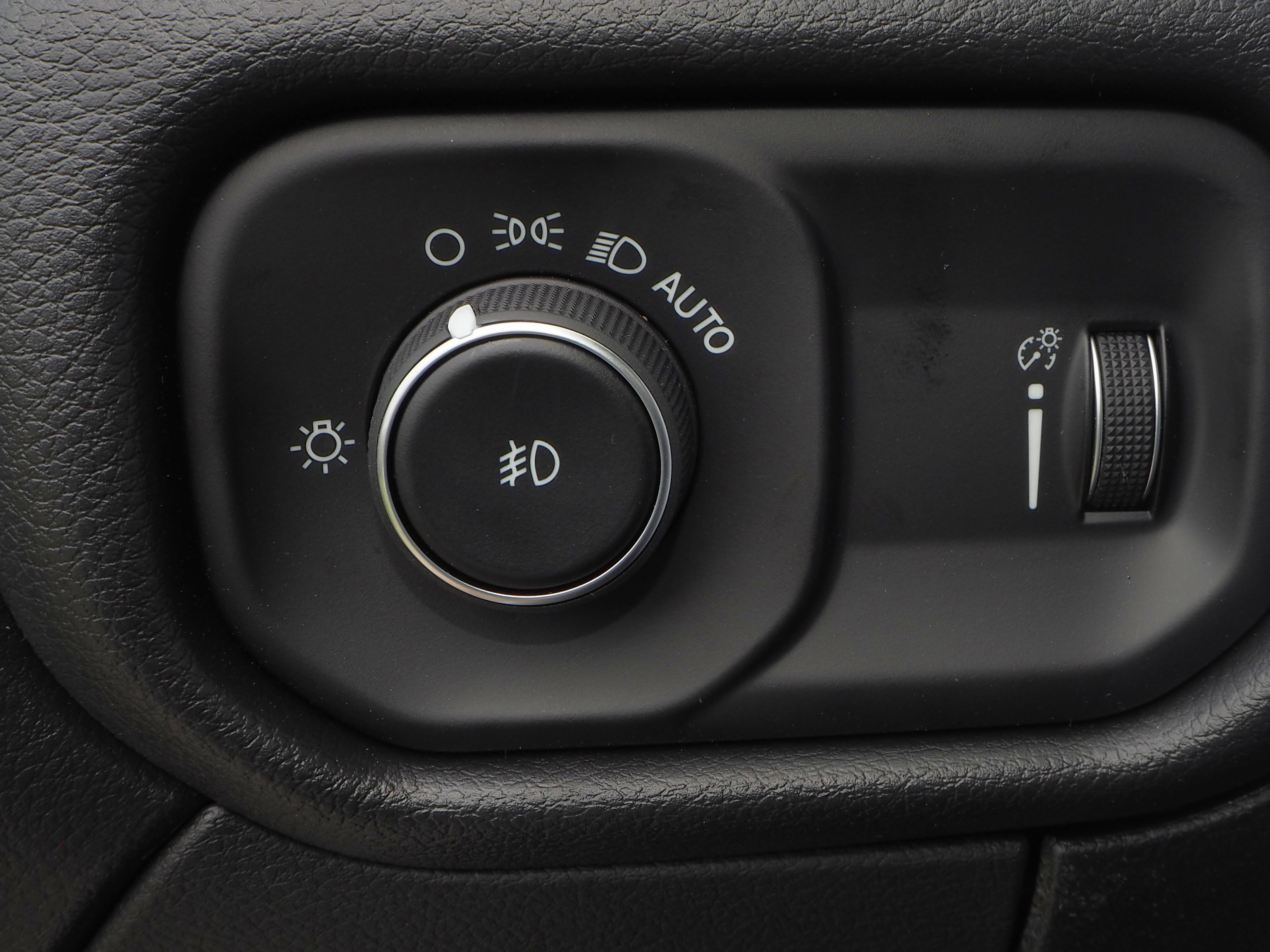 2025 Ram 3500 Tradesman photo 4