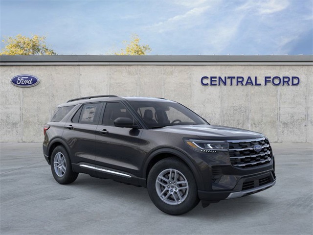 2025 Ford Explorer photo 3