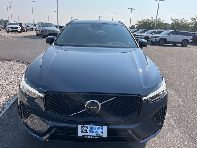 2026 Volvo XC60 B5 Plus photo 8