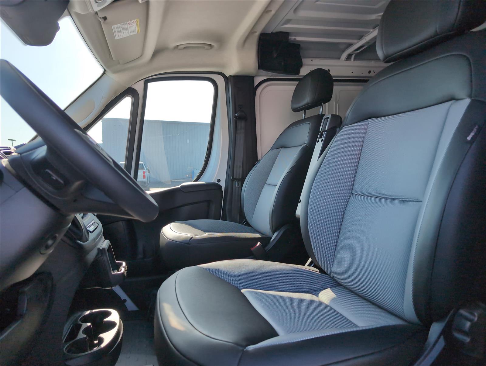 2025 Ram ProMaster 1500 photo 8