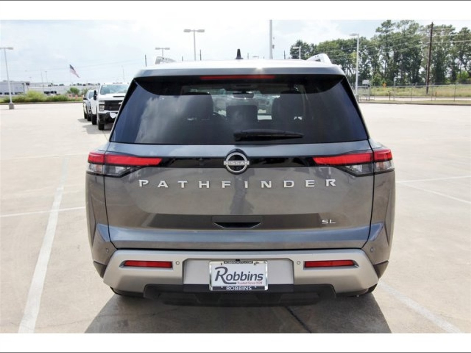 2025 Nissan Pathfinder SL - 4