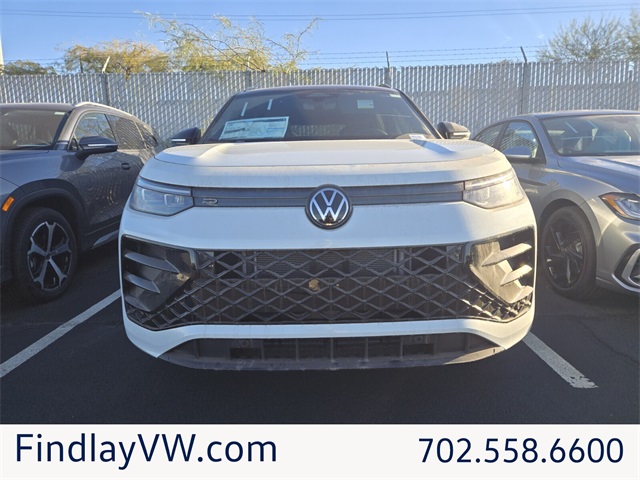 2026 Volkswagen Tiguan SE R-LINE BLACK's photo