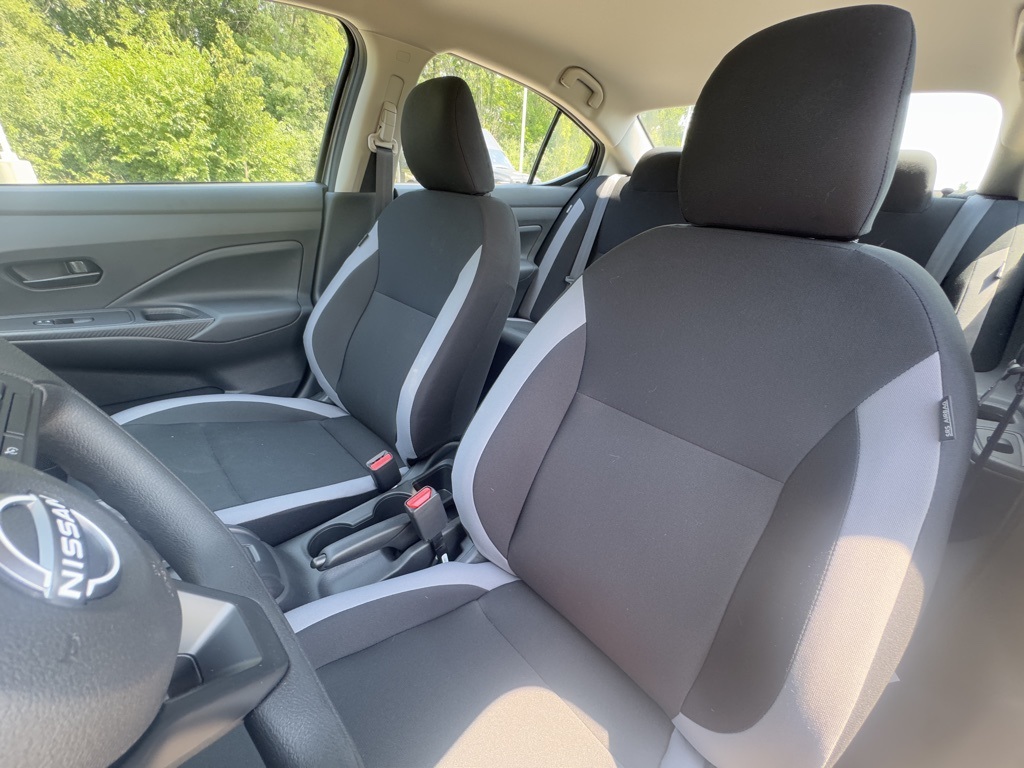 2025 Nissan Versa S photo 17