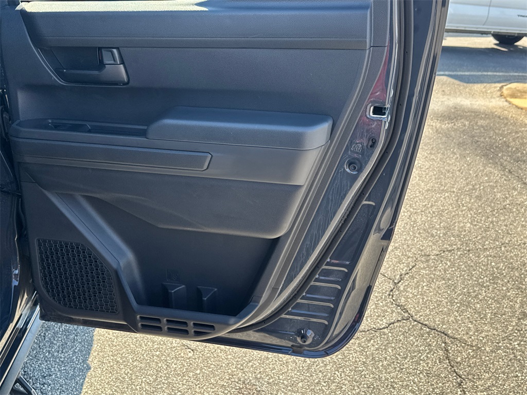 2024 Toyota Tacoma SR5 photo 14