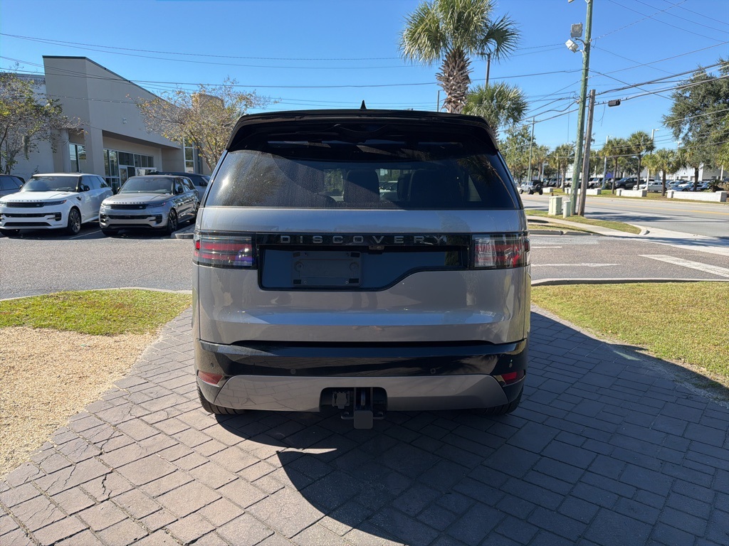 2025 Land Rover Discovery P360 Dynamic SE photo 4