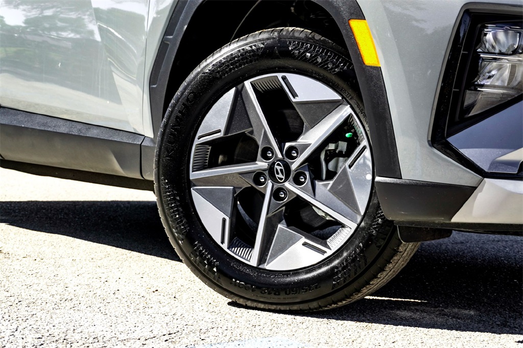 2025 Hyundai Tucson SEL photo 2