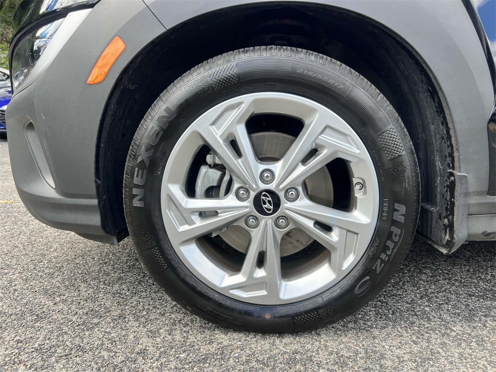 2023 Hyundai Kona SEL photo 9