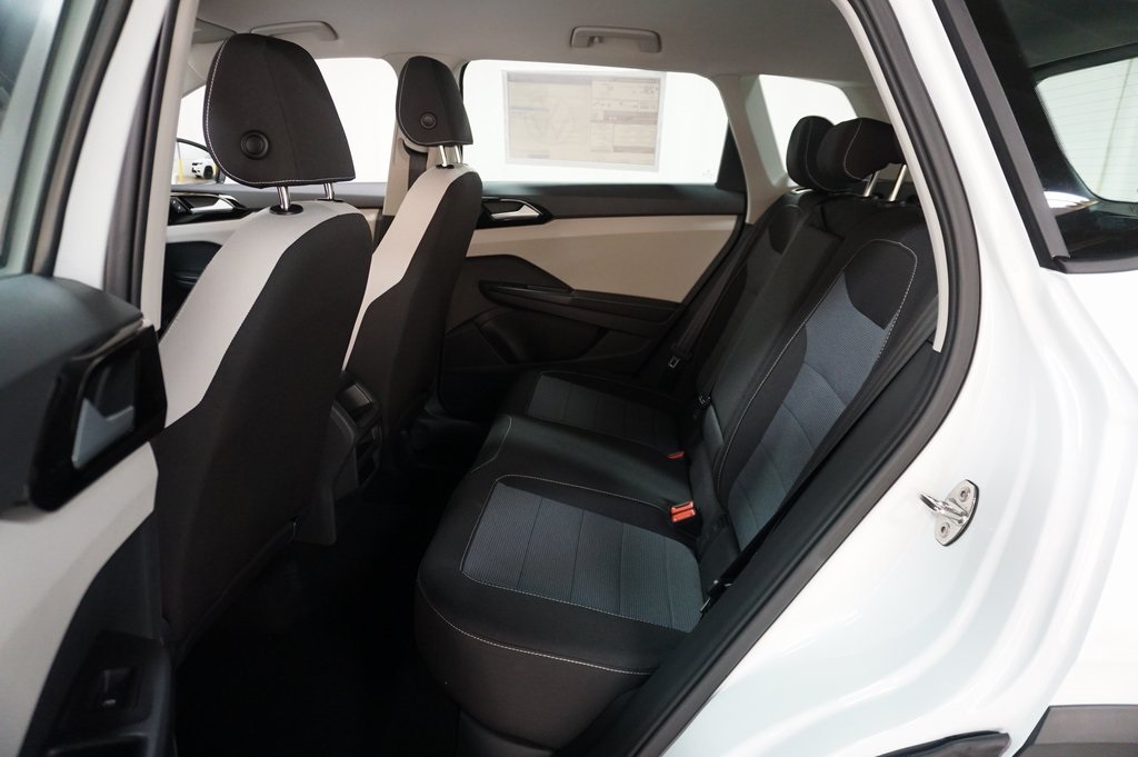 2025 Volkswagen Taos S photo 10