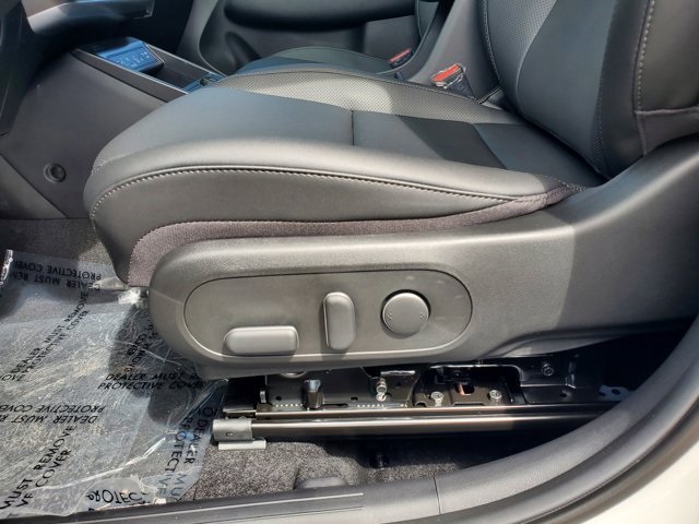 2026 Hyundai Kona SEL photo 12