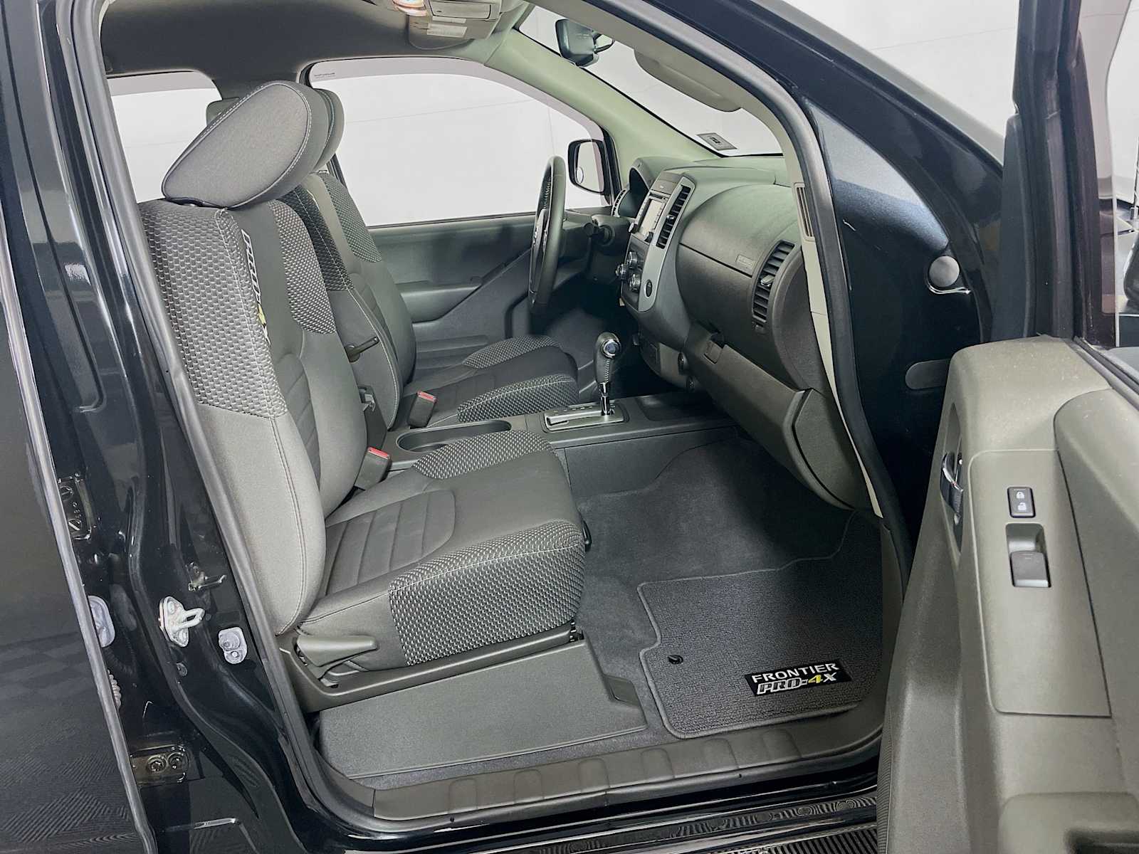 2019 Nissan Frontier PRO-4X photo 23