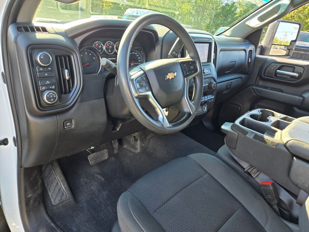2021 Chevrolet Silverado 2500HD Custom photo 17
