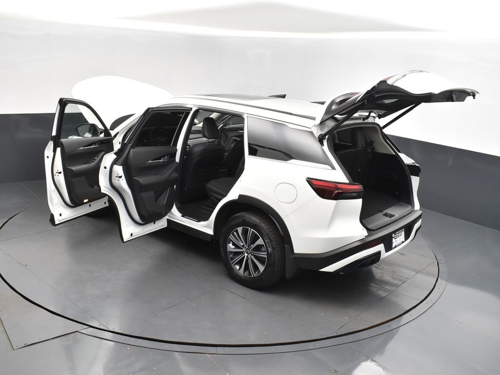 2025 Infiniti QX60 Pure photo 2