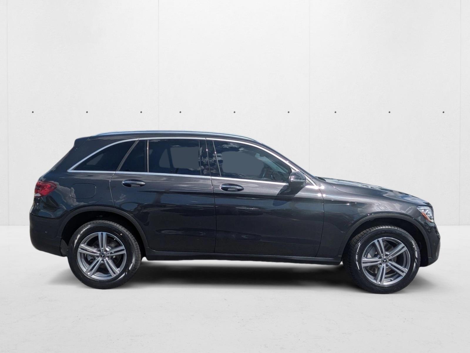2021 Mercedes Benz GLC 300 photo 3