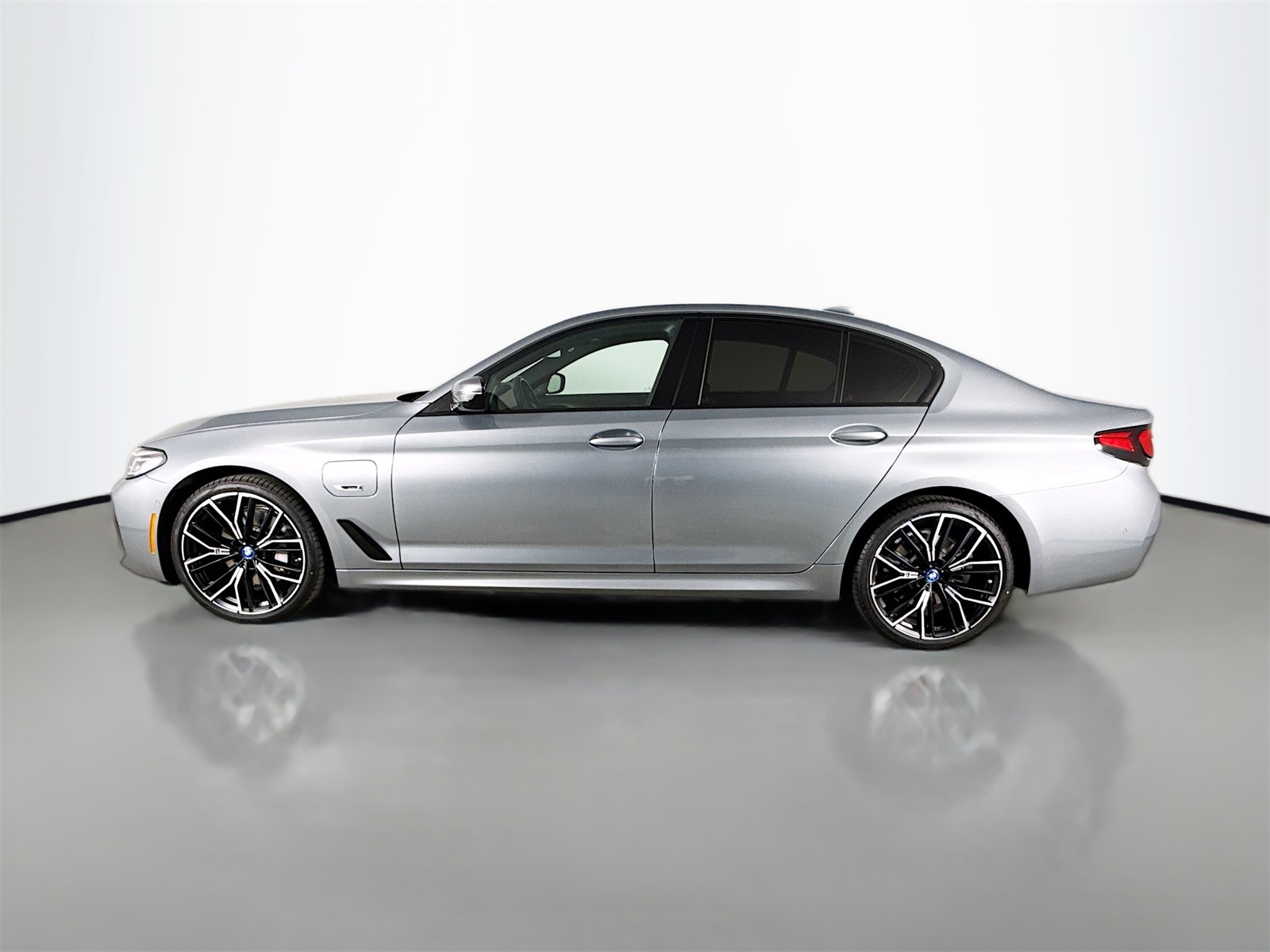 2023 Bmw 530e 5-Series photo 4
