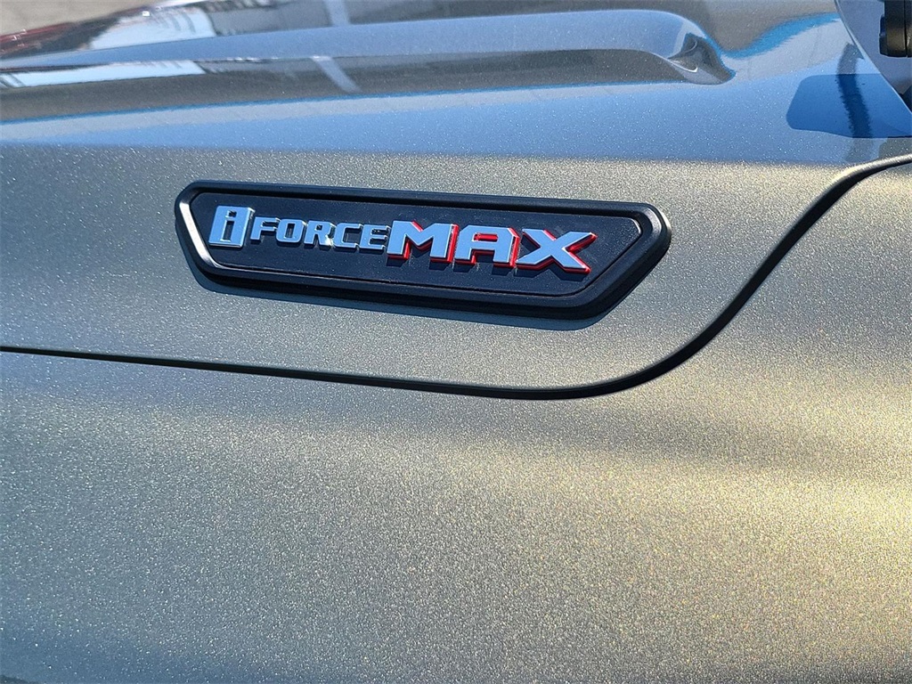 2025 Toyota Tacoma photo 21