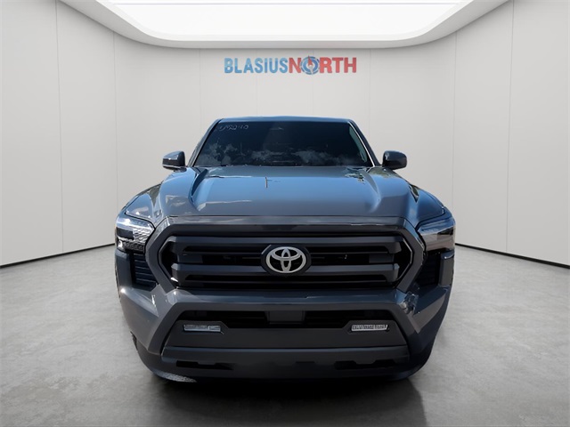 2024 Toyota Tacoma SR5 photo 3