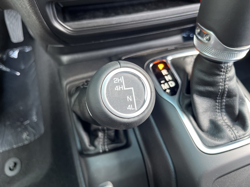 2025 Jeep Gladiator Sport photo 37