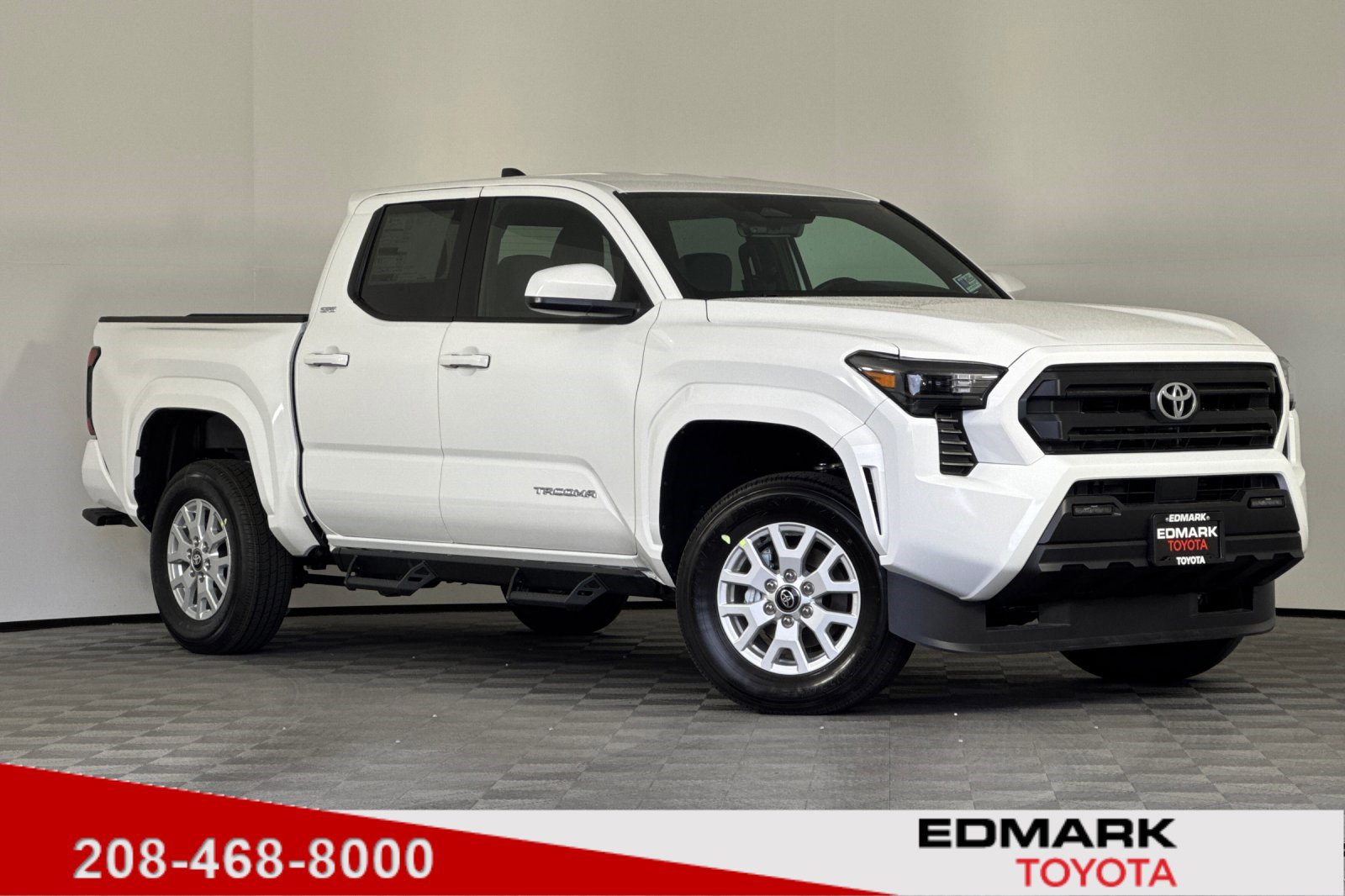 2025 Toyota Tacoma SR5's photo