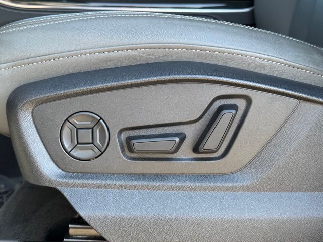 2025 Audi Q7 55 Premium Plus photo 10