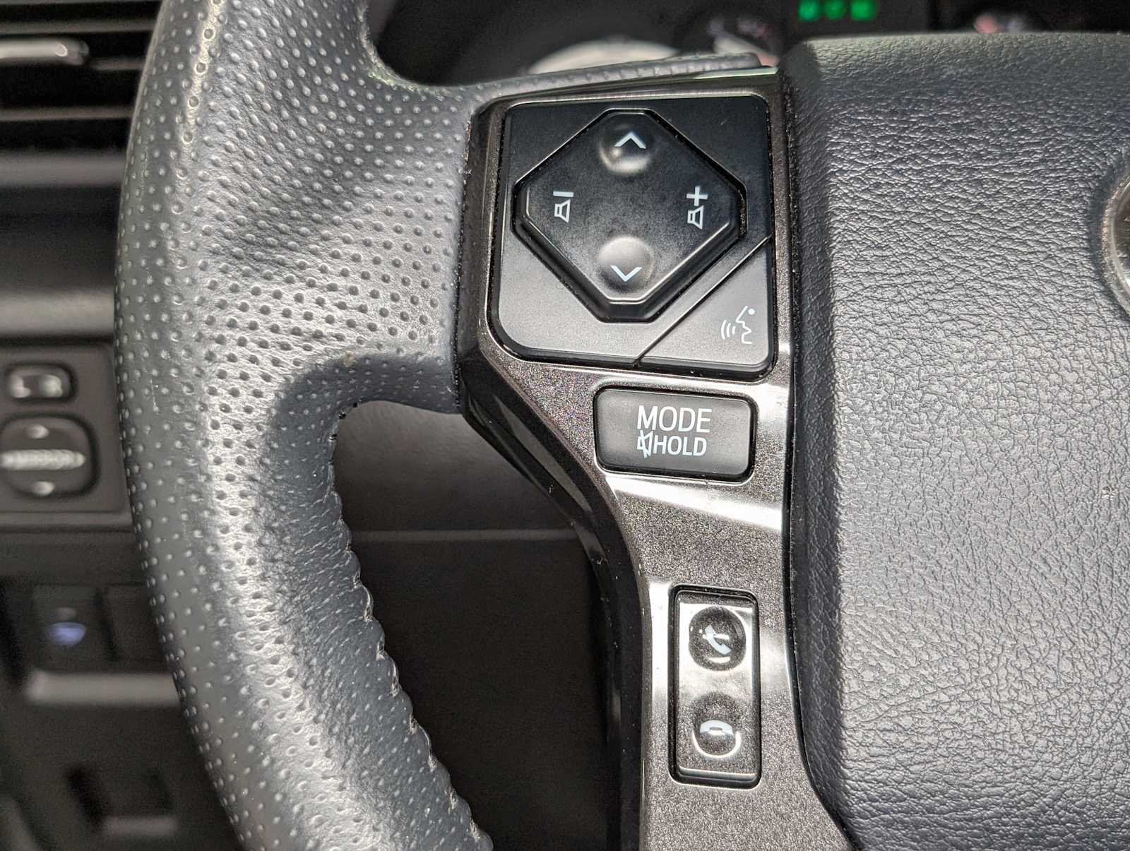 2020 Toyota 4Runner Nightshade Edition photo 33