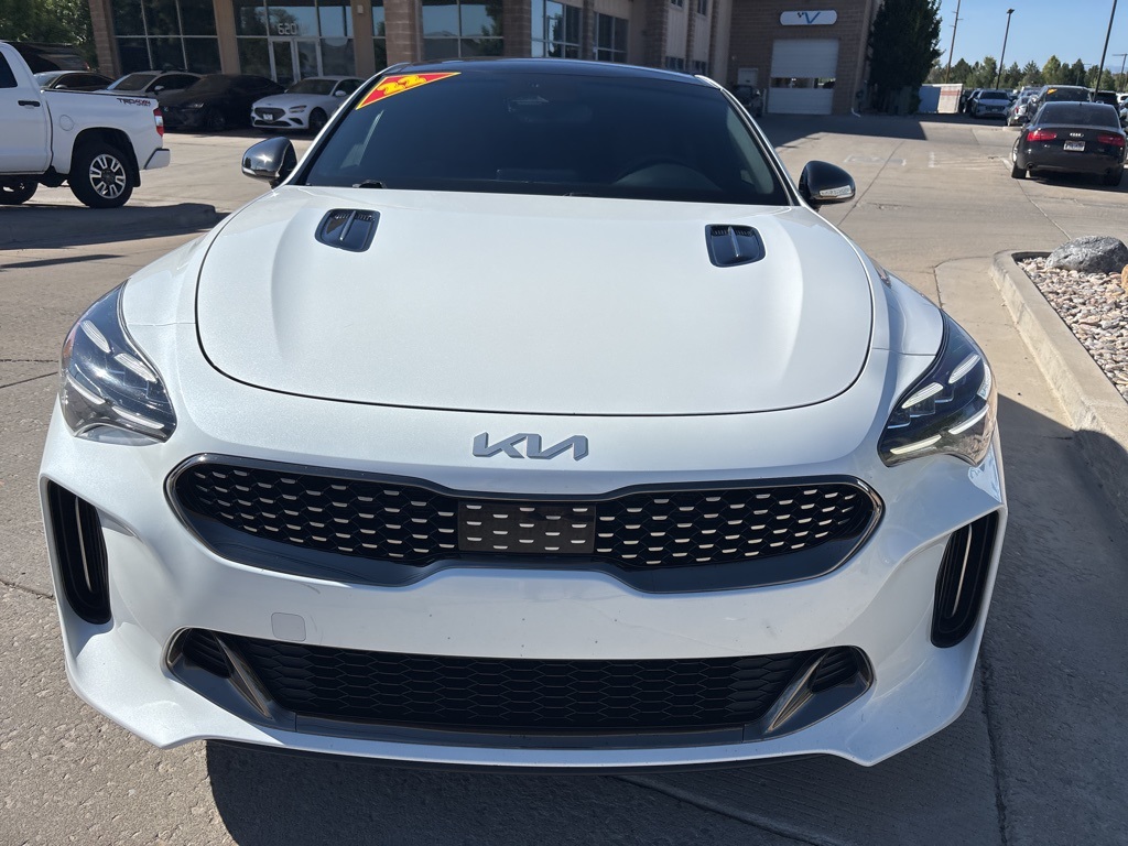 2022 Kia Stinger GT-Line photo 2