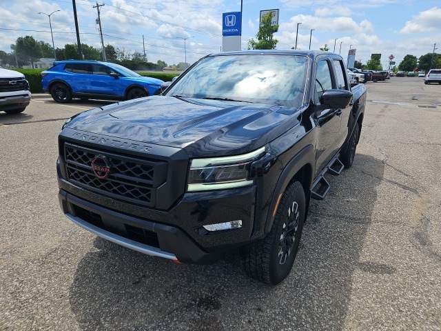 2023 Nissan Frontier PRO-4X photo 10