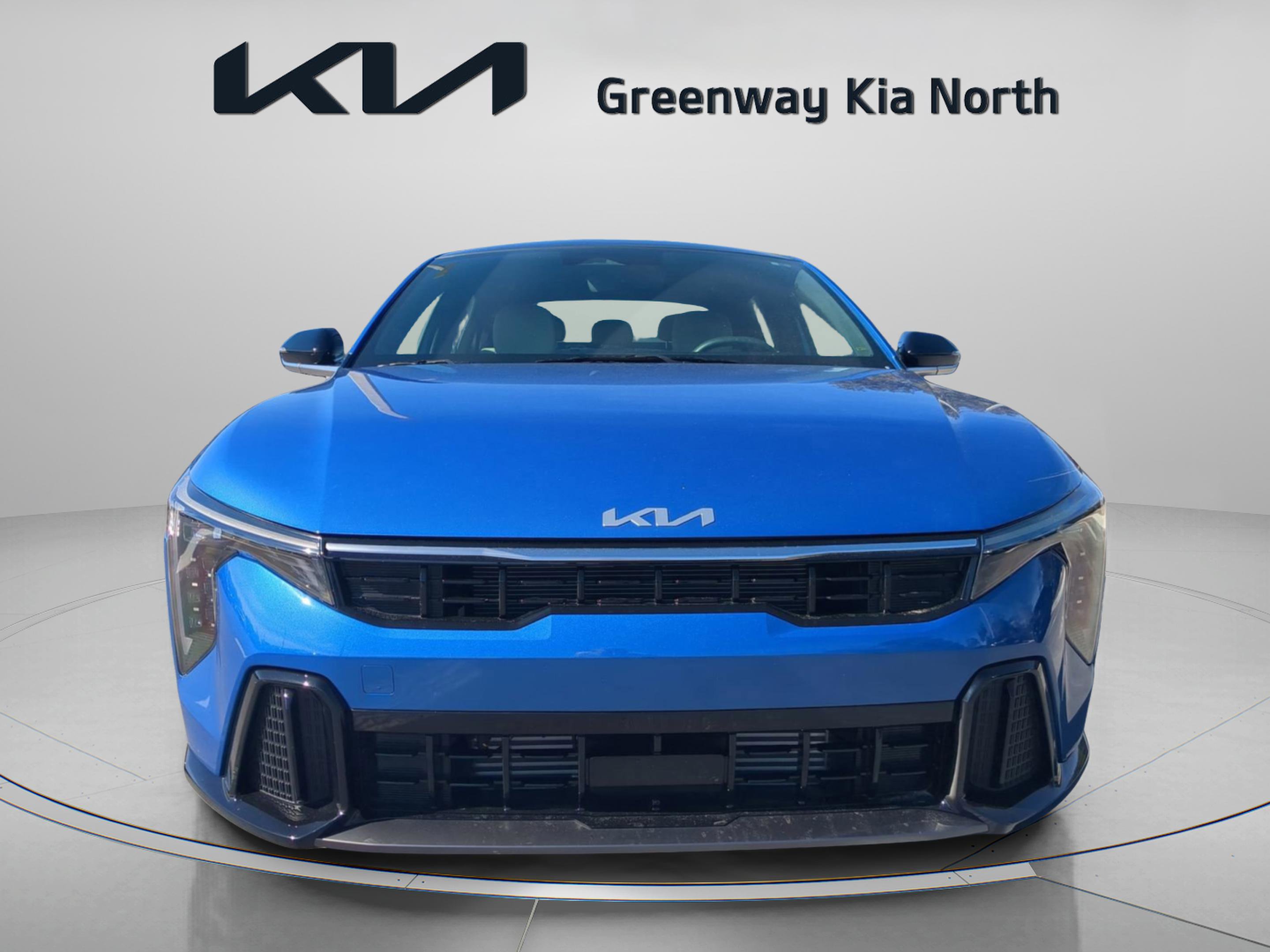 2025 Kia K4 GT-Line Turbo photo 2
