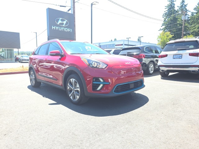 Used 2022 Kia Niro S with VIN KNDCC3LG7N5160157 for sale in Gladstone, OR