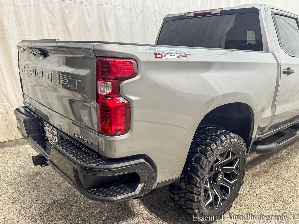 2024 CHEVROLET SILVERADO - Image 8