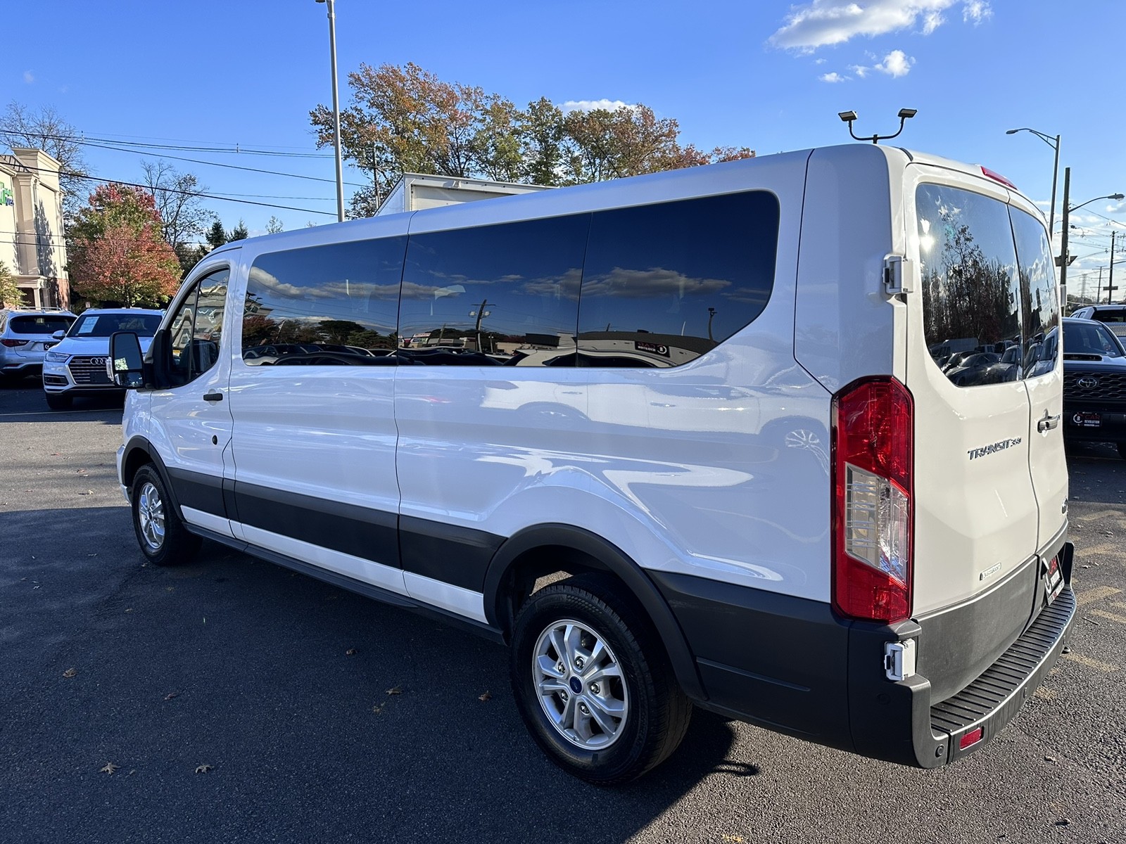 2021 Ford Transit Passenger XLT photo 6