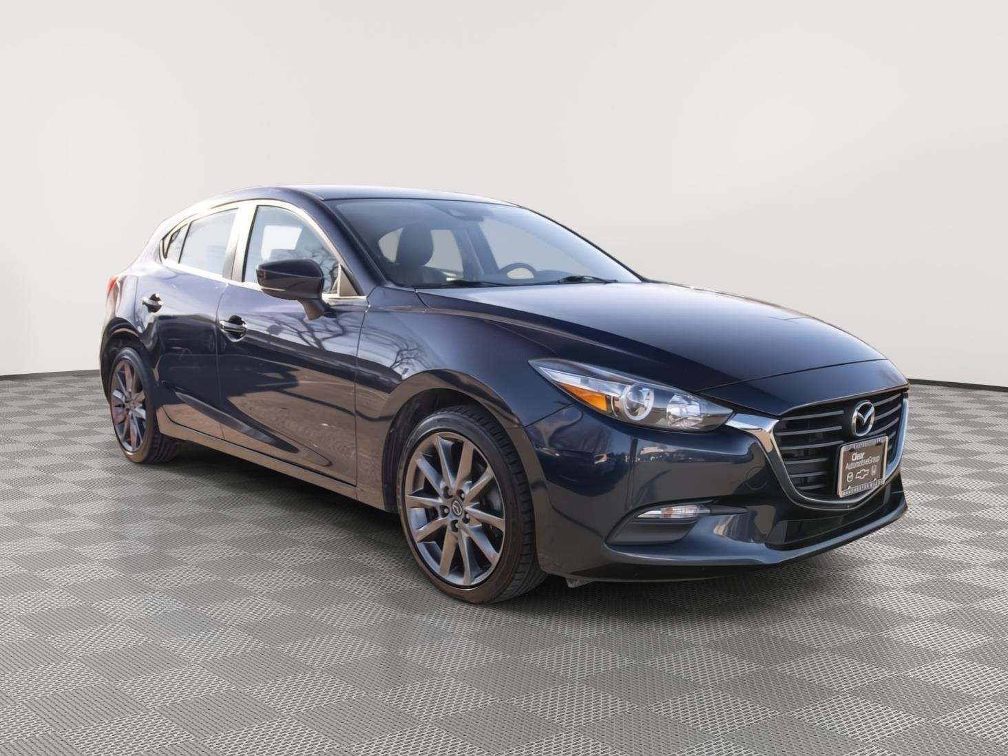 2018 Mazda Mazda3 Touring's photo