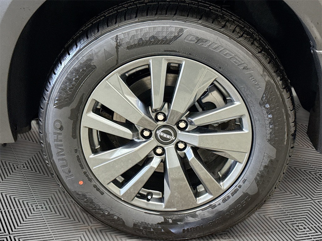2025 Nissan Pathfinder SV photo 19