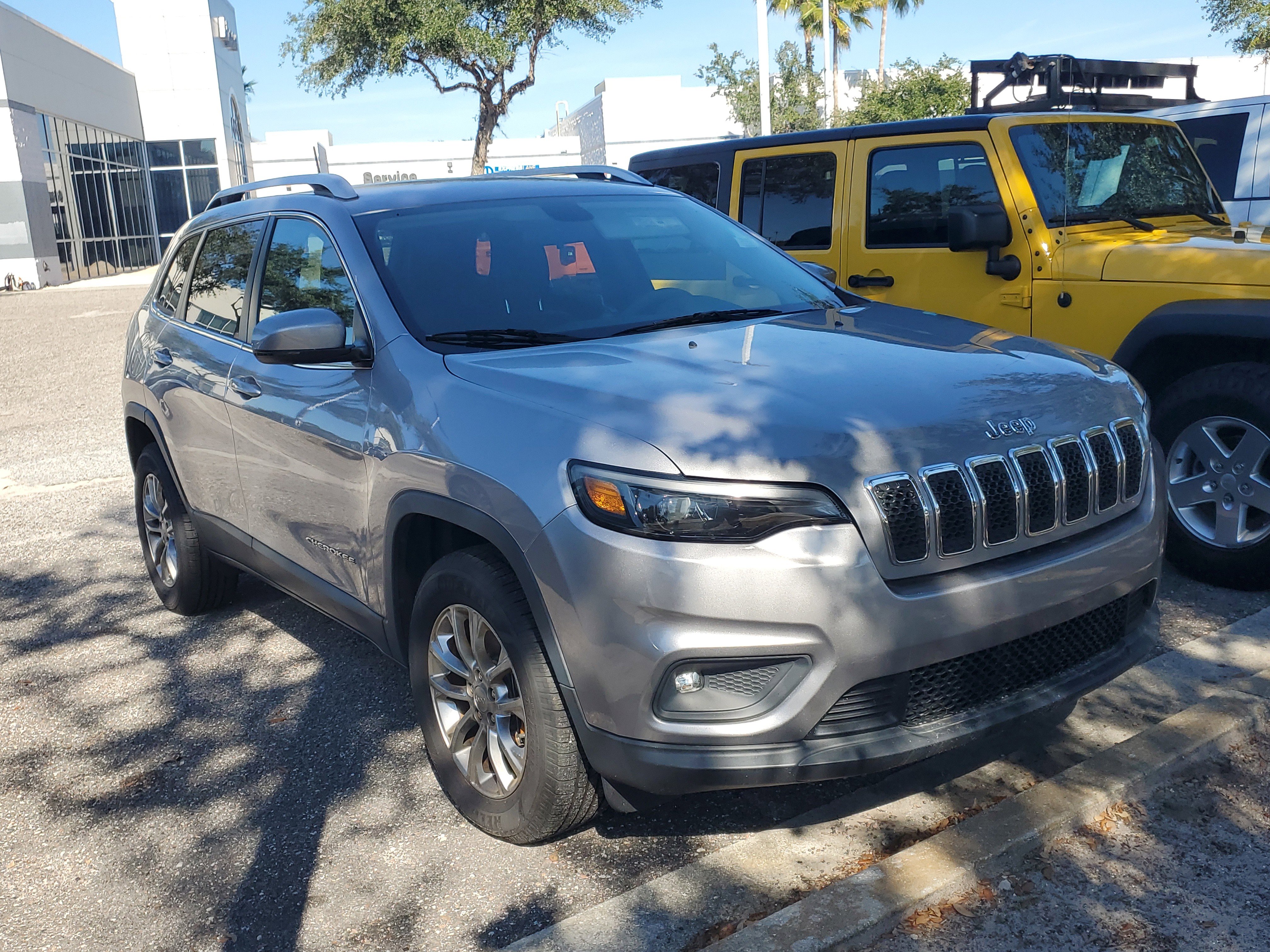 2019 Jeep Cherokee Latitude Plus's photo