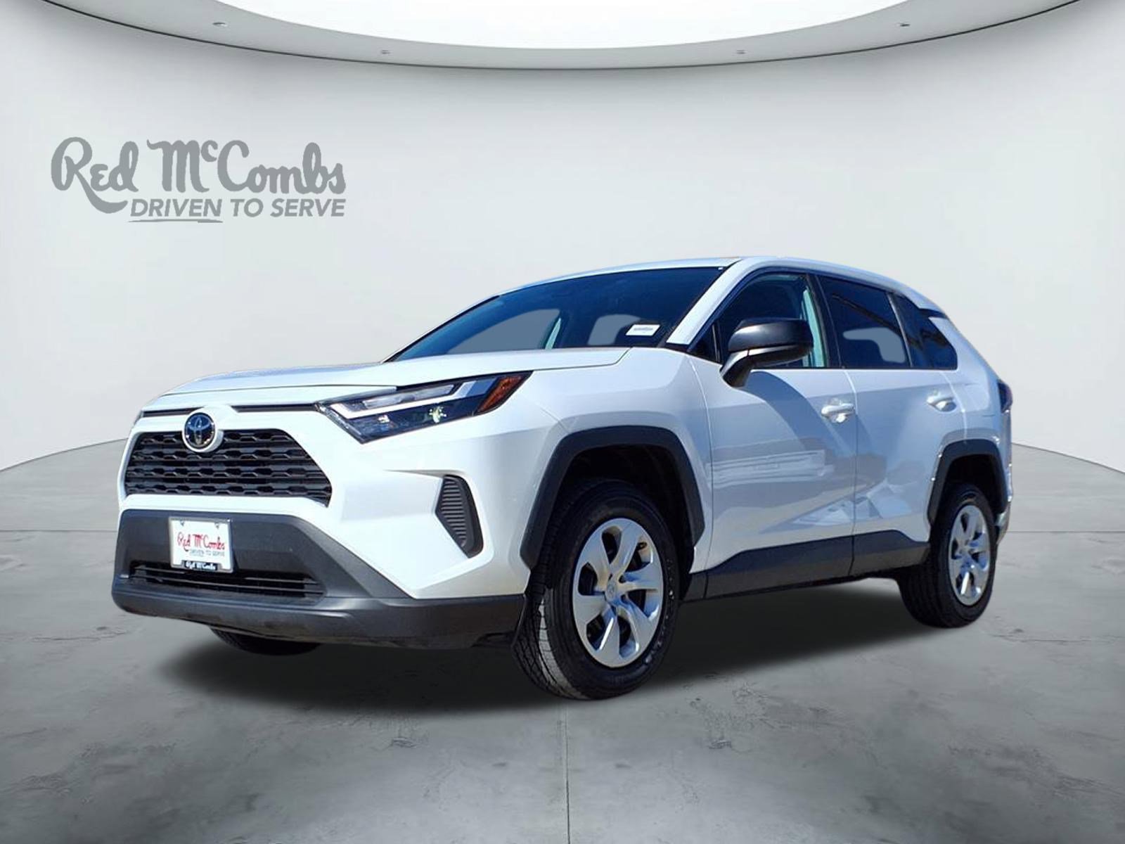 2024 Toyota RAV4 LE's photo