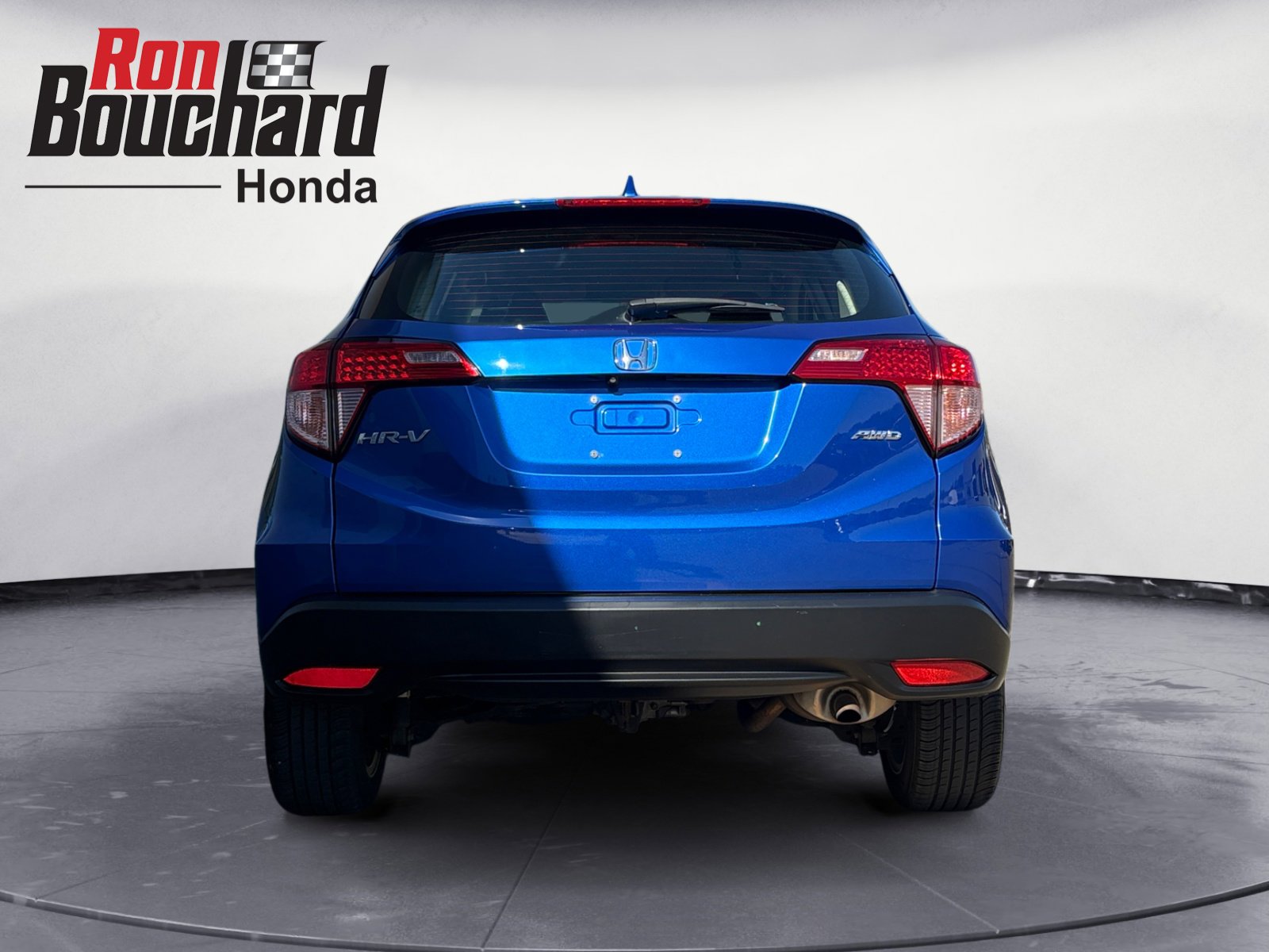 2018 Honda HR-V LX photo 2