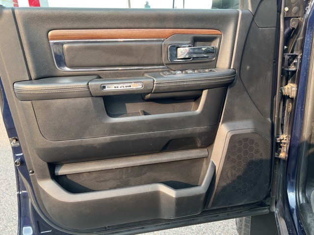 2016 Ram 2500 Laramie photo 25