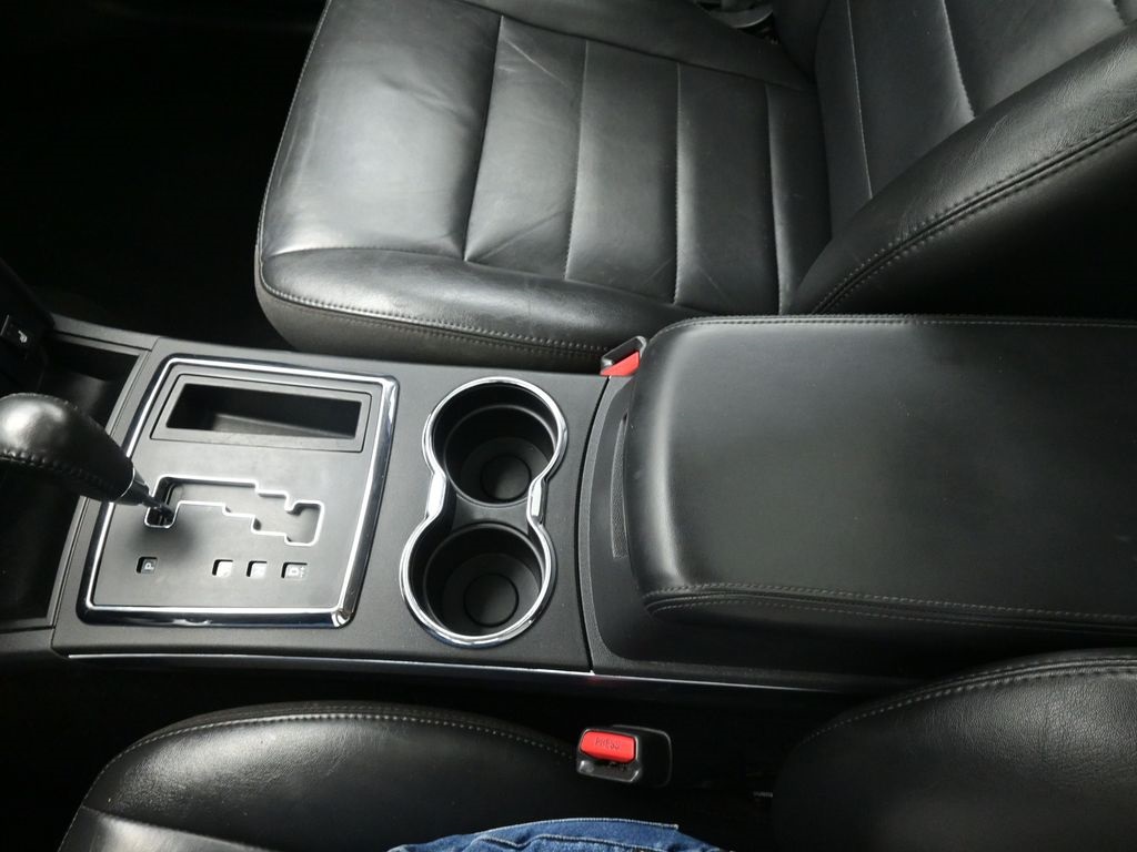 2008 Dodge Charger R/T photo 14
