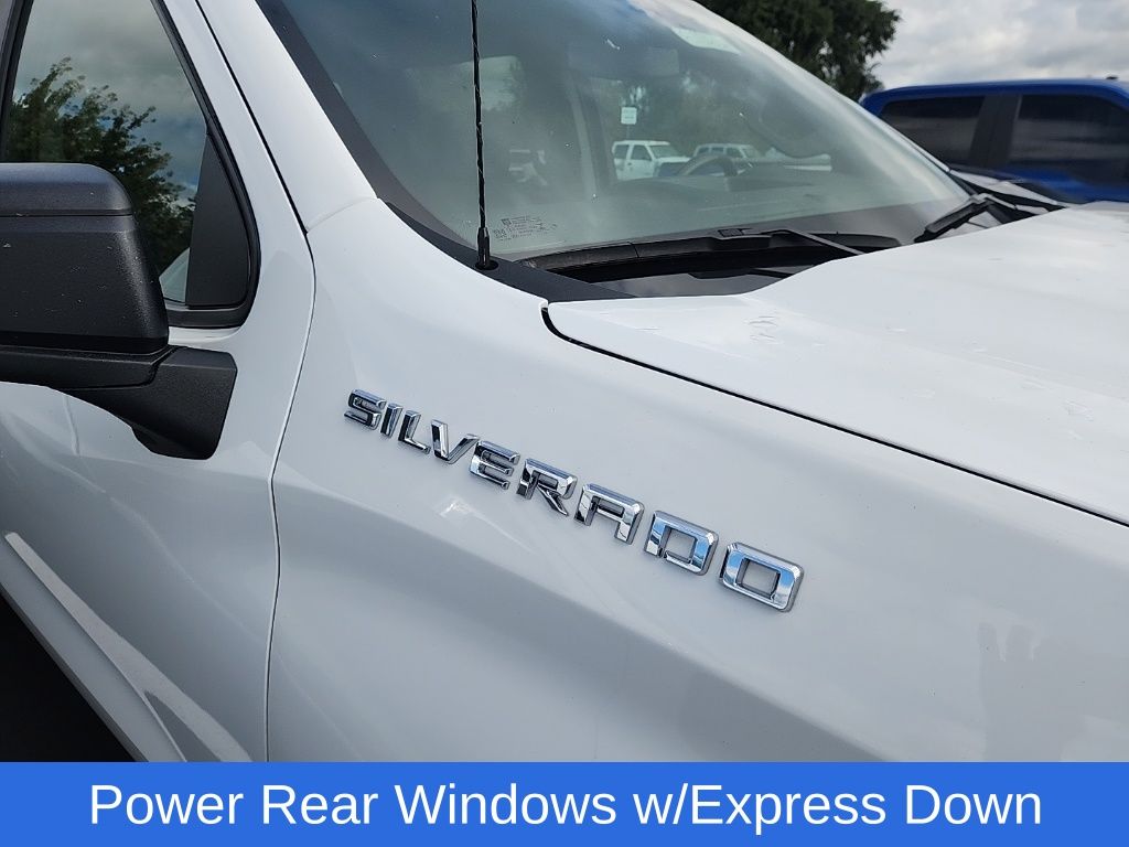2022 Chevrolet Silverado 1500 Custom photo 12