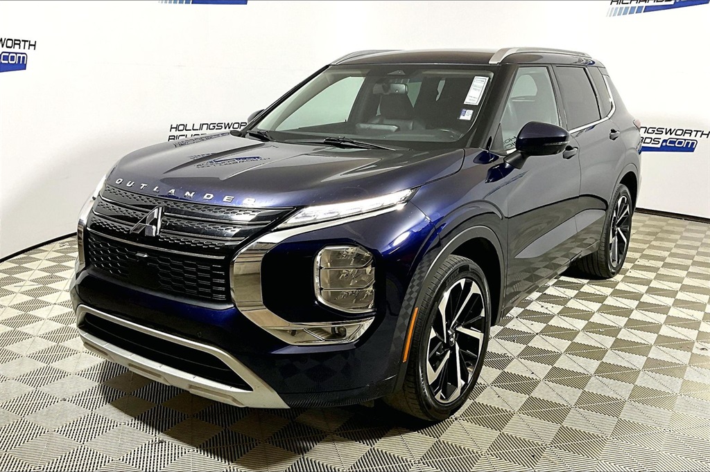 2022 Mitsubishi Outlander SEL Special Edition's photo