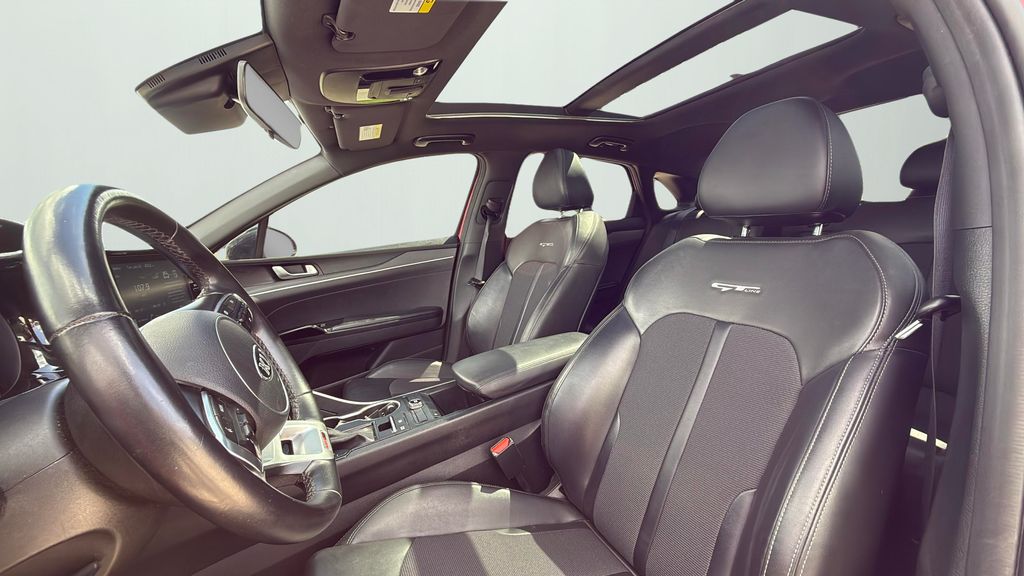 2021 Kia K5 GT-Line photo 9
