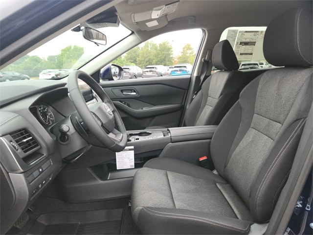 2026 Nissan Rogue SV photo 5
