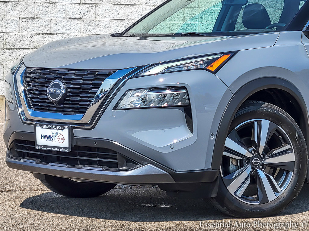 2023 Nissan Rogue SL photo 2