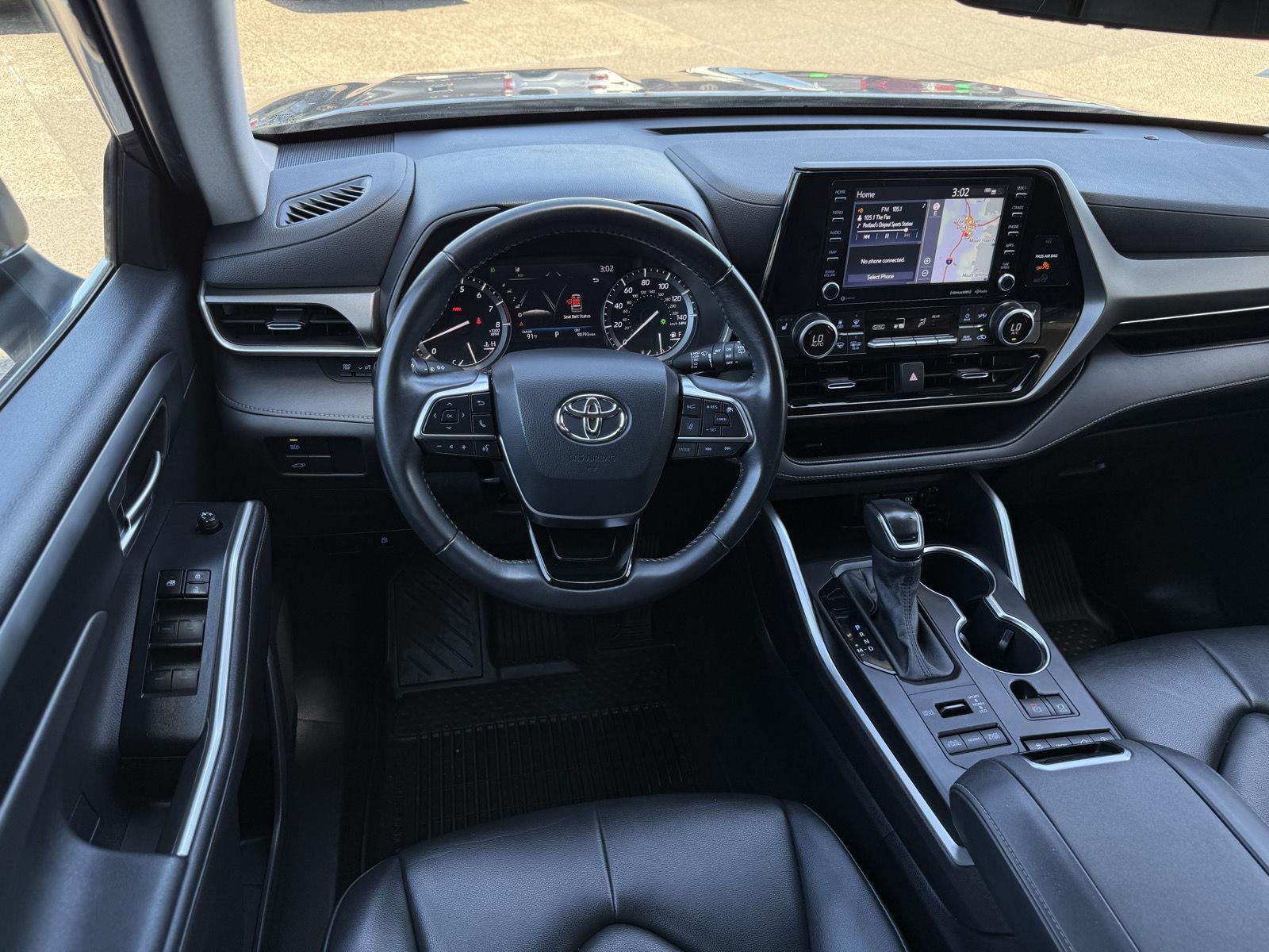 2021 Toyota Highlander XLE photo 13