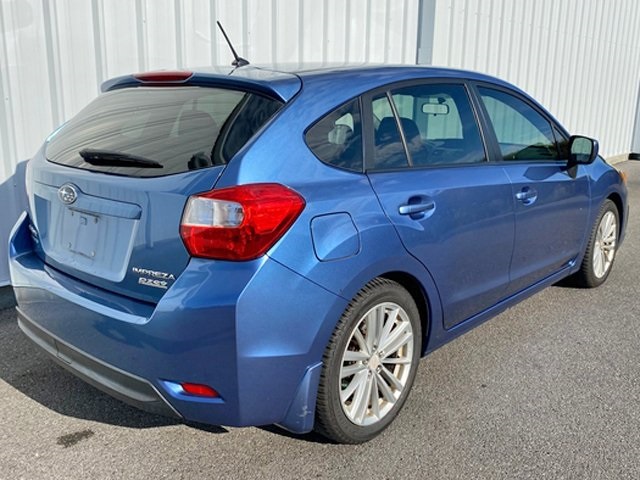 2014 Subaru Impreza 2.0i Premium photo 3