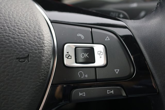 2022 Volkswagen Passat 2.0T R-Line photo 12