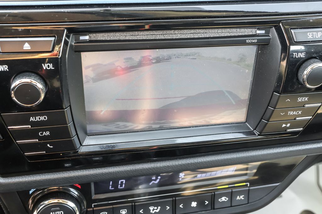 2015 Toyota Corolla L photo 5