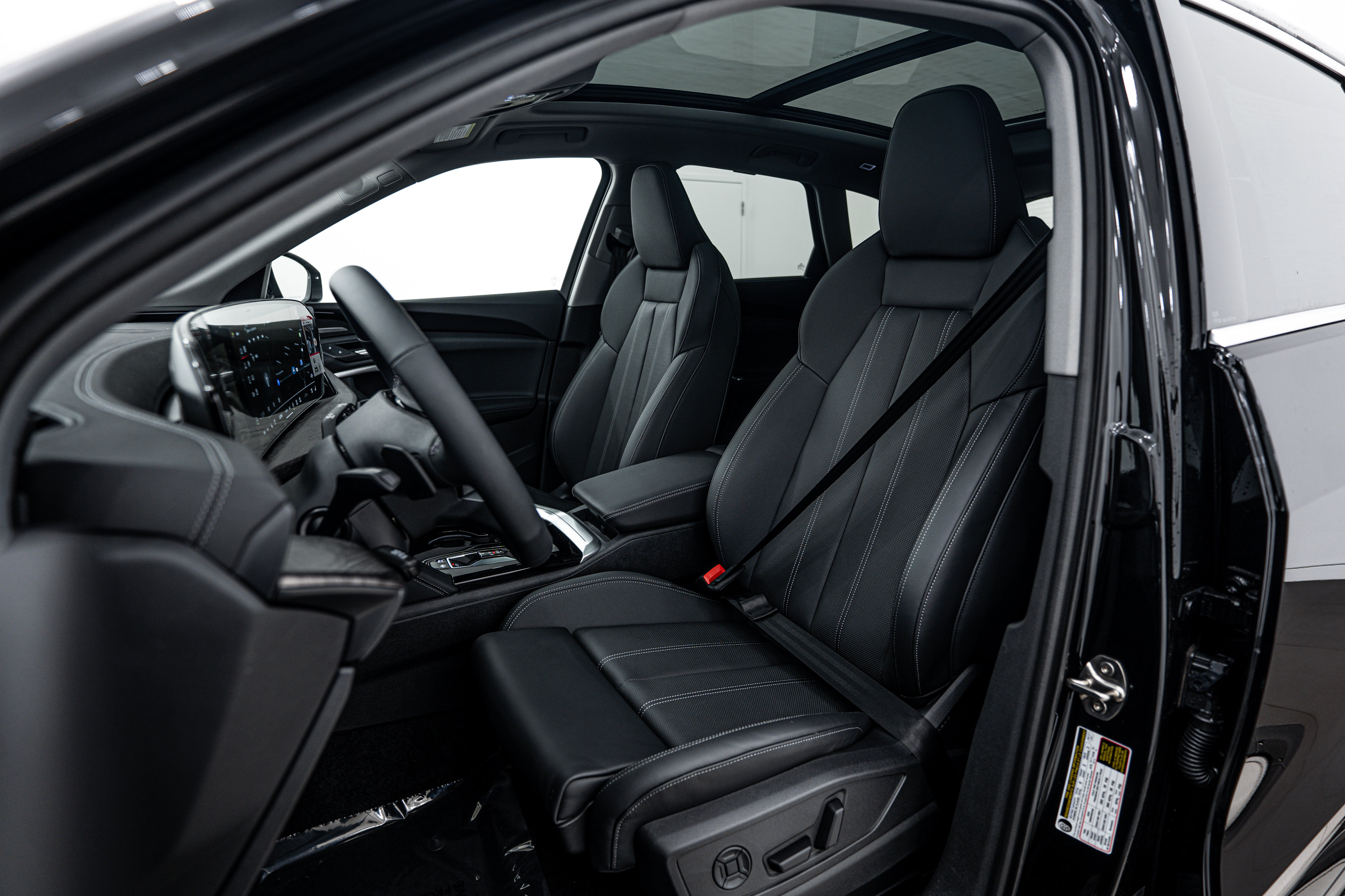 2025 Audi Q5 Premium Plus photo 13