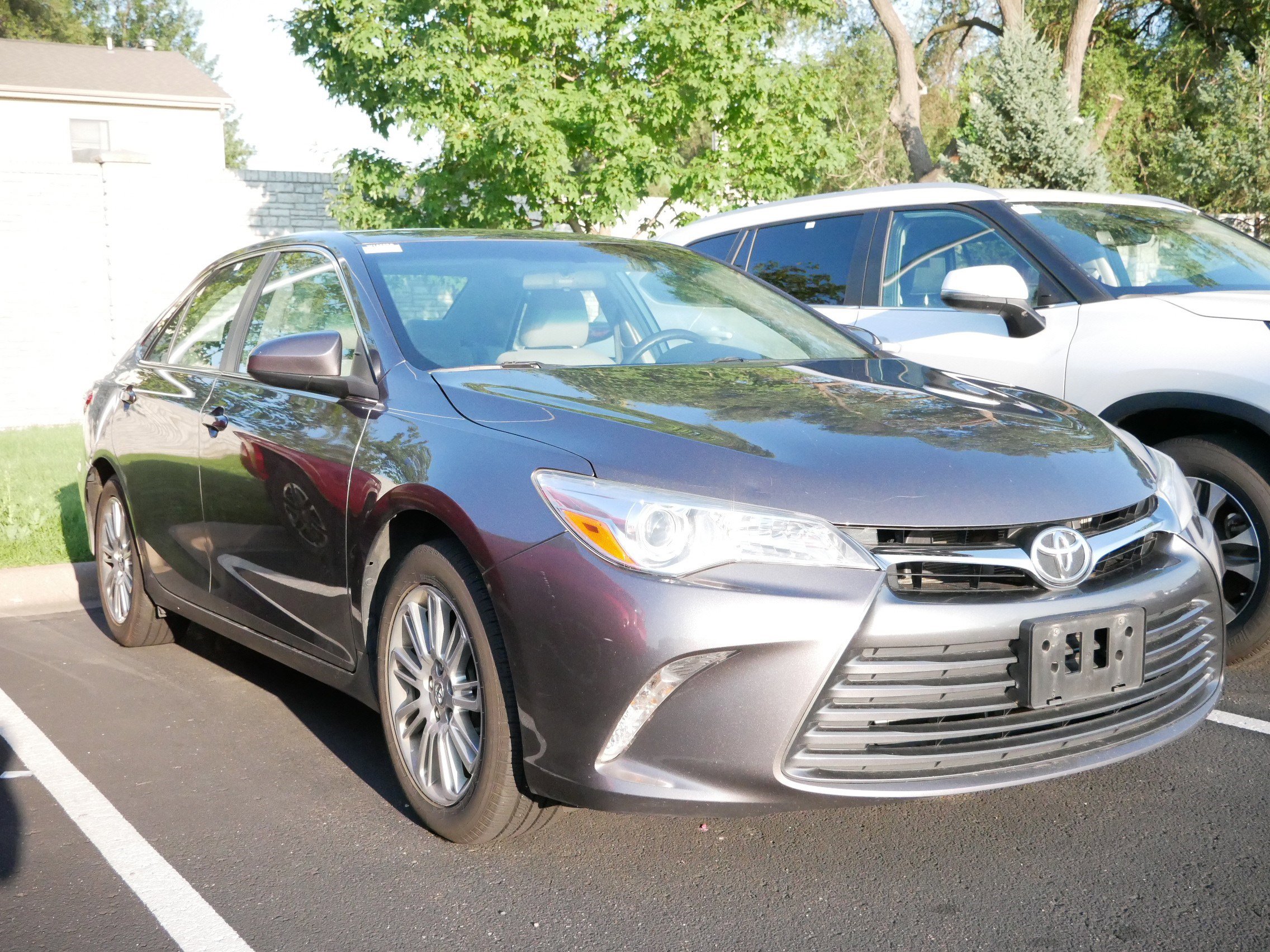 Used 2015 Toyota Camry LE with VIN 4T4BF1FK8FR481639 for sale in Brooklyn Center, Minnesota