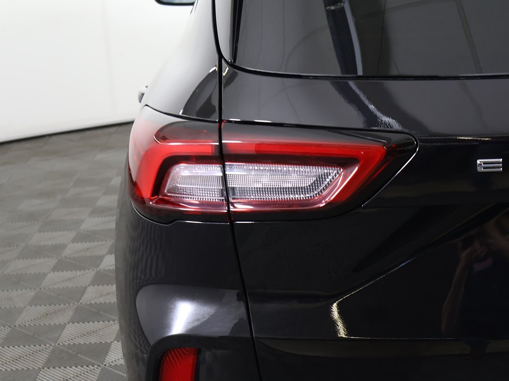 2025 Ford Escape Hybrid ST-Line Select photo 12