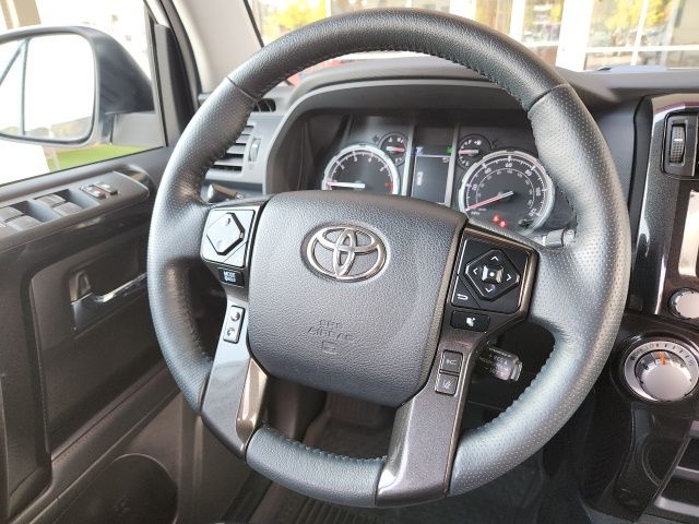 2023 Toyota 4Runner TRD Off-Road Premium photo 11